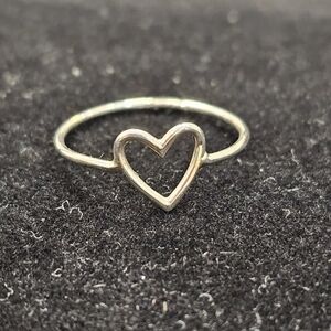 Elegant Silver Heart Ring